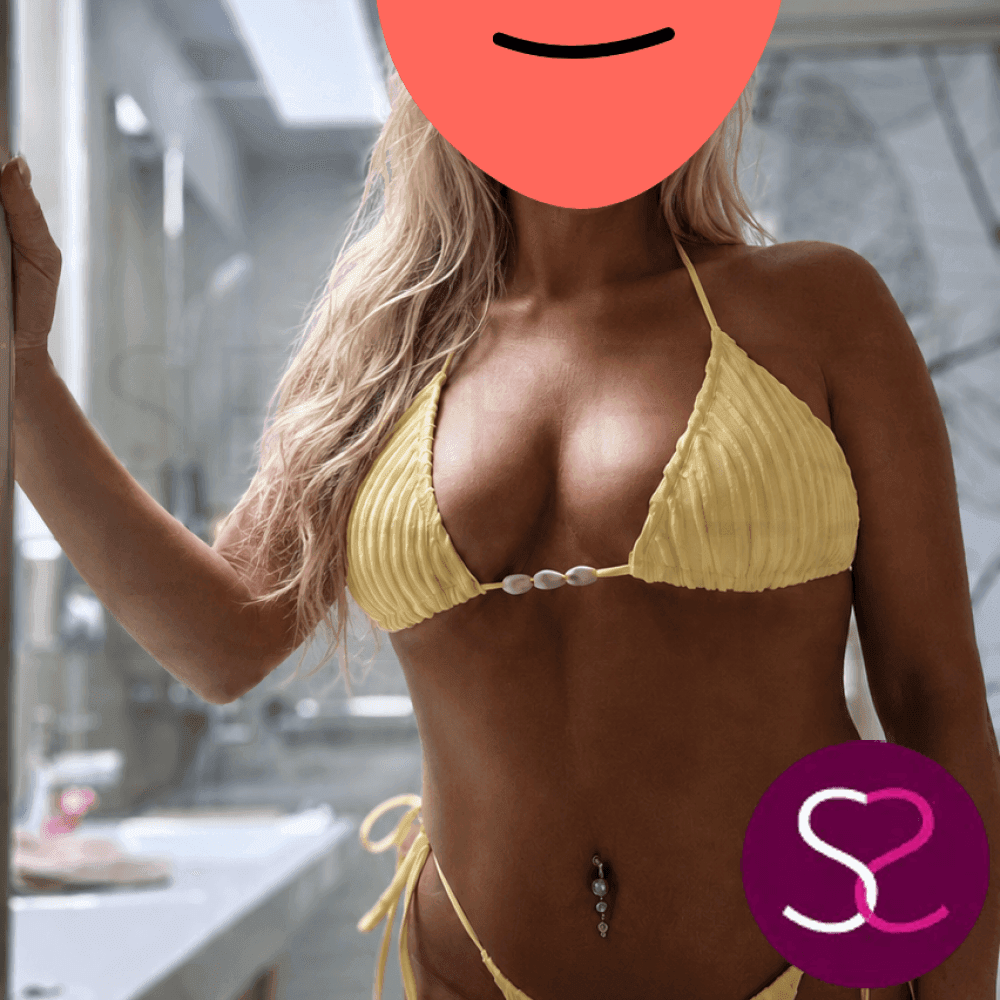 Fun Frisky Femme Fatale for racy party tonight don't leave it too long GUYS !!!!! this wild one get book up QUICKLY !!!!